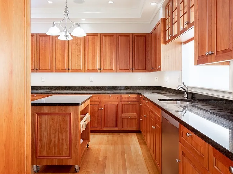 15 Marlborough St #4 — Photo 7