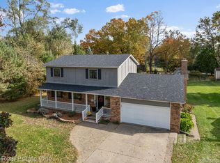 4515 Kenicott Trl, Brighton, MI 48114