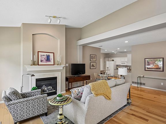4th image of 1725 S 50th St Unit 802