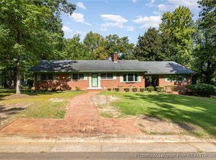 602 W McIntosh St, Sanford, NC 27330