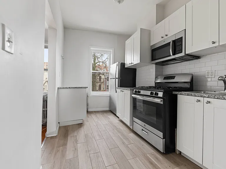 2251 Church Ave #3R — Photo 6