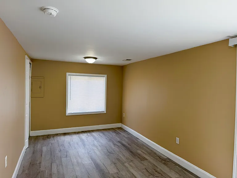 18374 Mesle St — Photo 13
