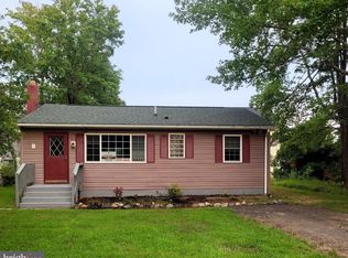 244 6th St, Colonial Beach, VA 22443