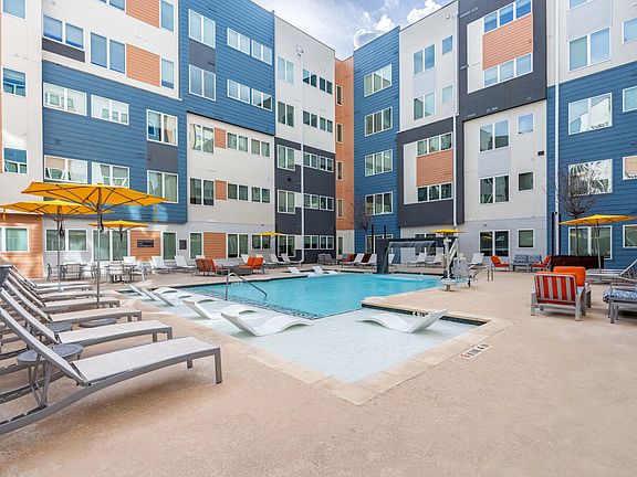 5th image of 2921 E 17th St #231