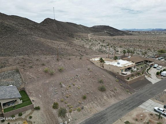 3rd image of 4116 Coral Reef Dr