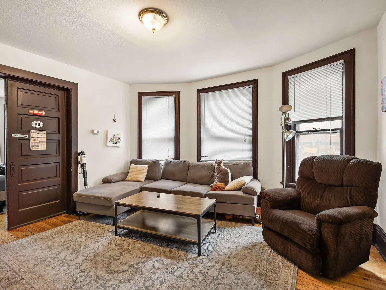3 bed, 1145 sqft, $2,750 — Photo 3