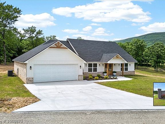 2nd image of 23478 Wolf Valley Rd