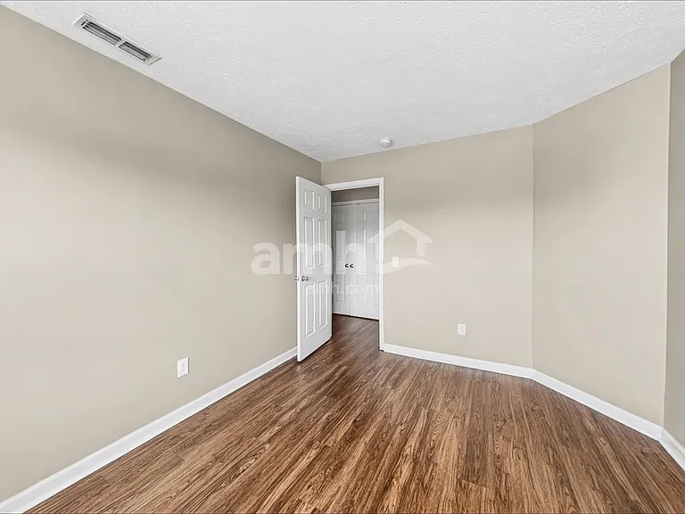 10942 Alamosa Dr — Photo 13