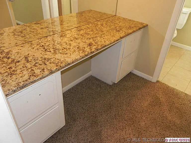7827 Marilyn Ln — Photo 12