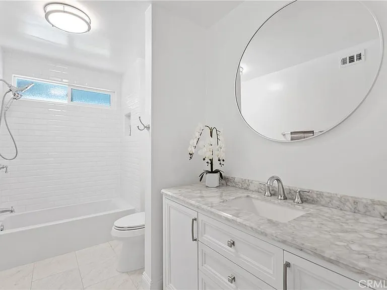 8803 Jaylee Dr — Photo 5