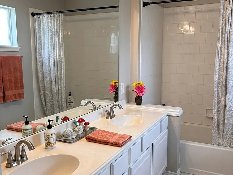 6778 Canterbury Dr — Photo 9