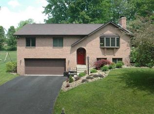 255 Rose Ct N, Delmont, PA
