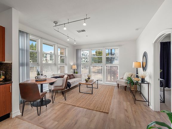 3rd image of 550 Park Blvd #2212R