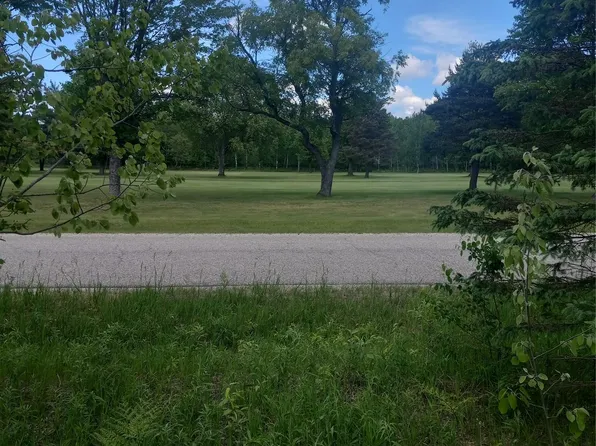 8648 Pineview Dr, Mancelona, MI 49659