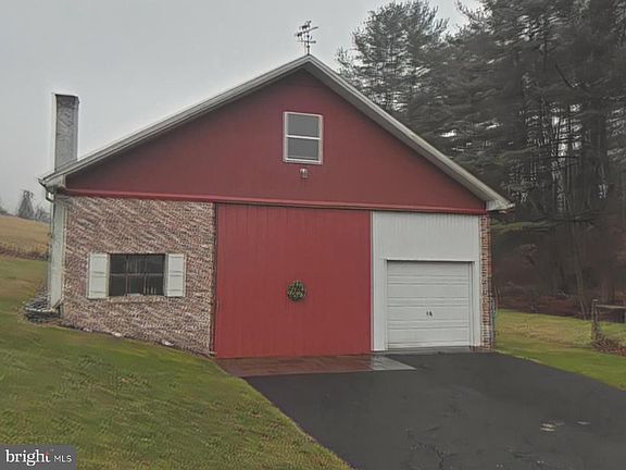 5th image of 2445 Fishing Creek Valley Rd