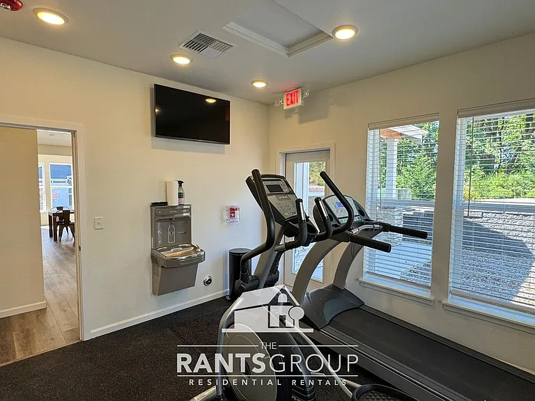 Forest Park Townhomes — Photo 12