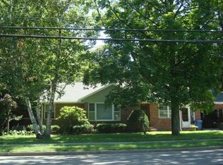 272 Main St, Easthampton, MA 01027