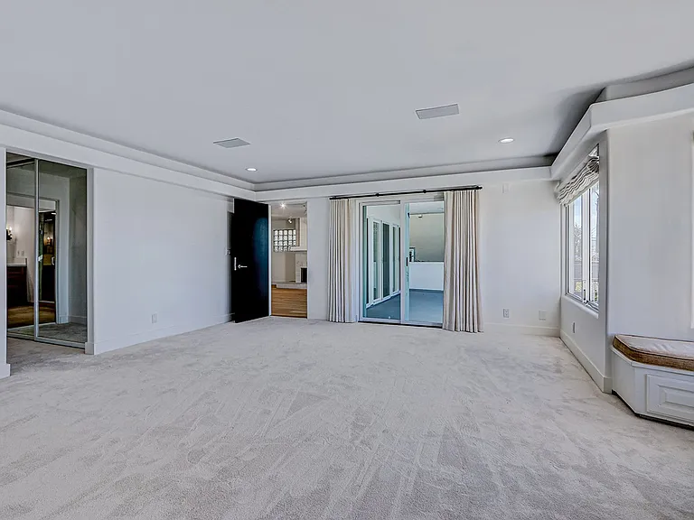 204 N Poinsettia Ave — Photo 11
