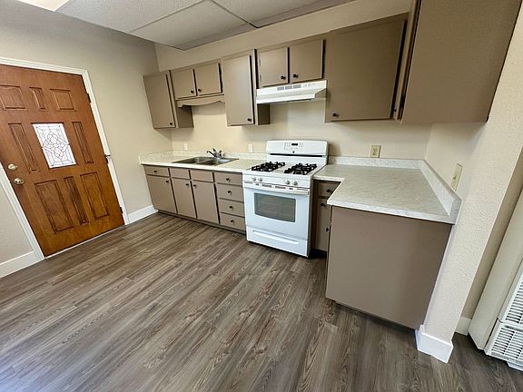4th image of 4044 V St APT 3