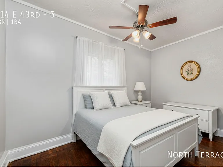 814 E 43rd St #5 — Photo 6