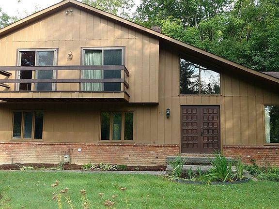 2nd image of 705 Echo Dr