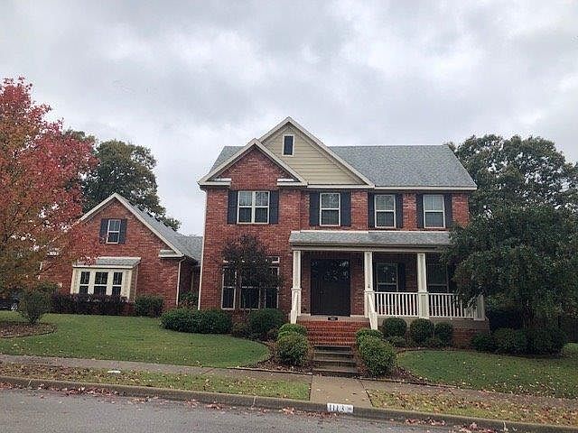 1st image of 1113 NE Buckingham Blvd