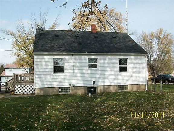 2nd image of 3534 Paris Dr