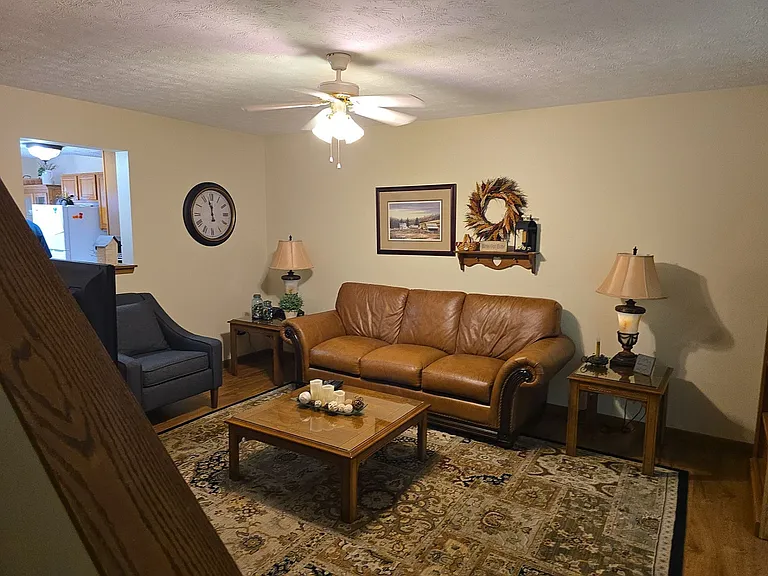 281 E Main St #3B — Photo 9