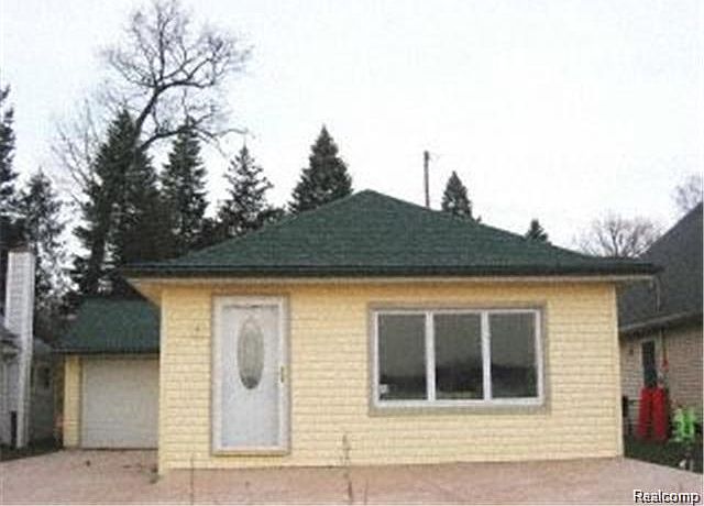 1st image of 9027 Silverside Dr