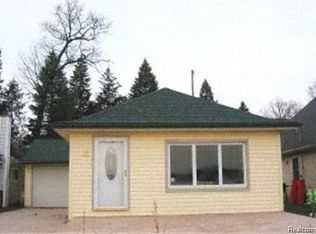 9027 Silverside Dr, South Lyon, MI
