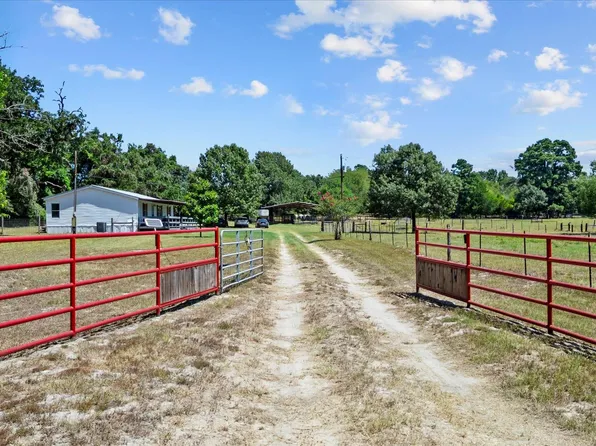 7747 Cattle Trail Rd, Midway, TX 75852