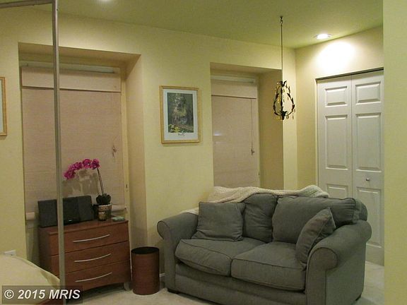 4th image of 5784 Crownleigh Ct