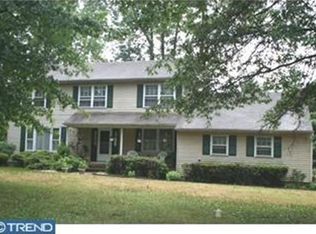 87 Willis Dr, Ewing, NJ 08628
