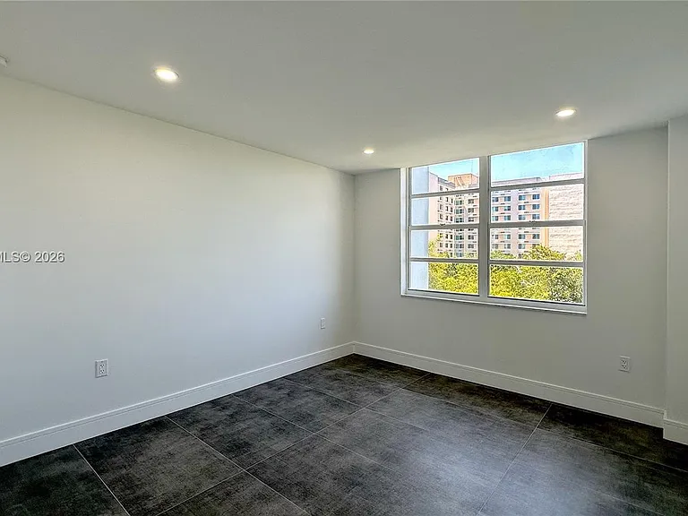 2780 NE 183rd St #701 — Photo 14