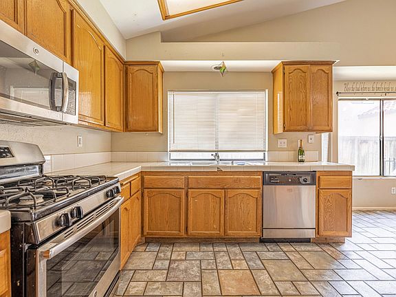 4th image of 5609 W Avenue L4