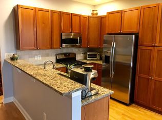 310 Admirals Way, Philadelphia, PA 19146