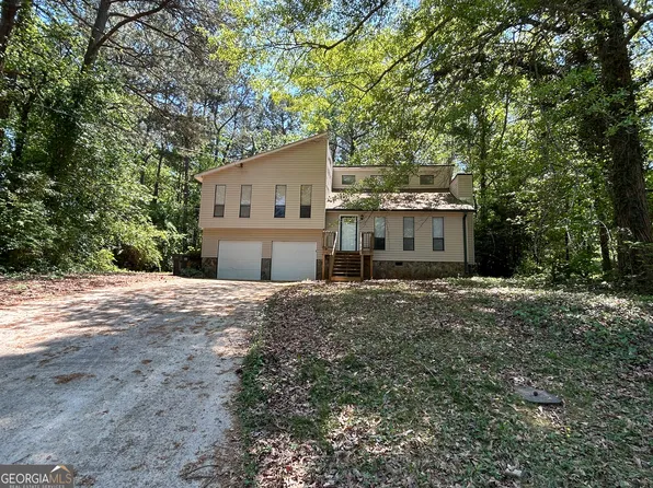 5995 Sutton Pl, Douglasville, GA 30135