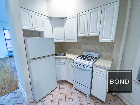 5th image of 328 E 93rd St #2AA