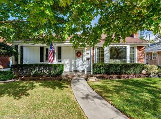 15526 Buckingham Ave, Beverly Hills, MI 48025