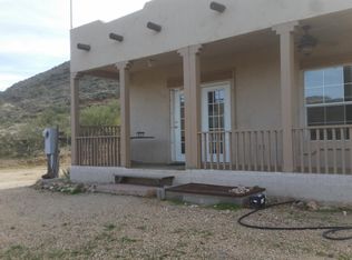 25280 S Gold Dollar Ln, Congress, AZ 85332
