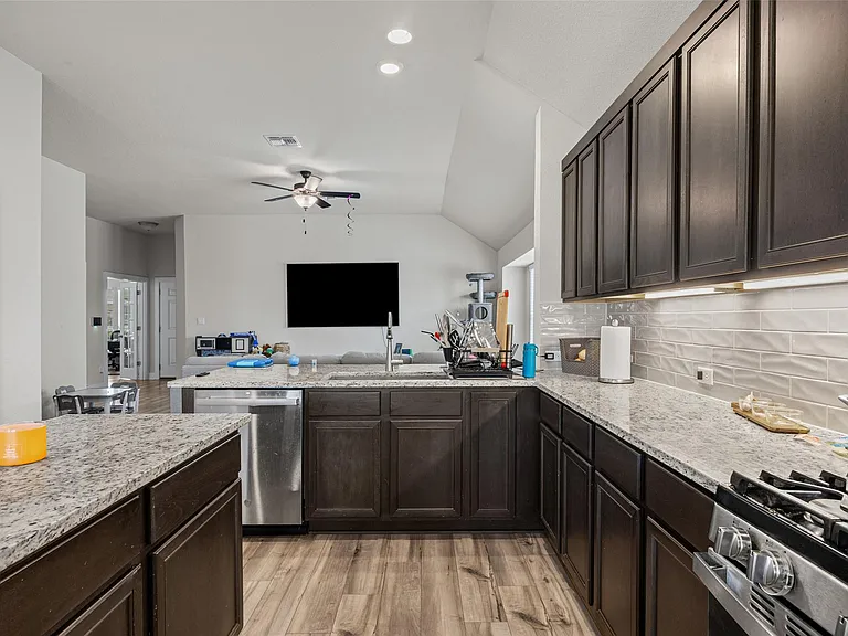 627 Biscayne Bay Bnd — Photo 7