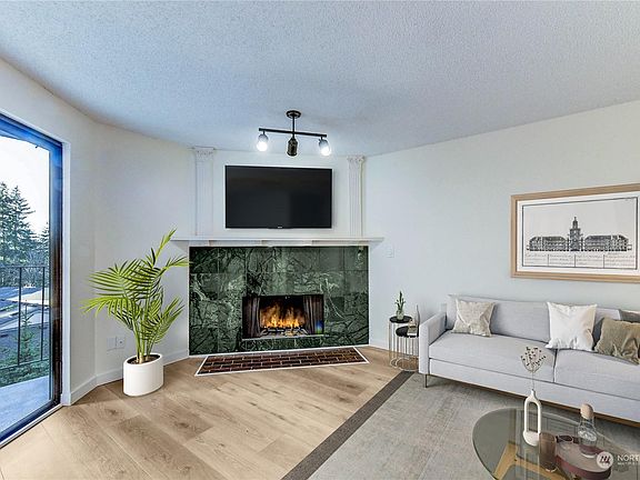 4th image of 12744 NE 116th Ln Unit K33