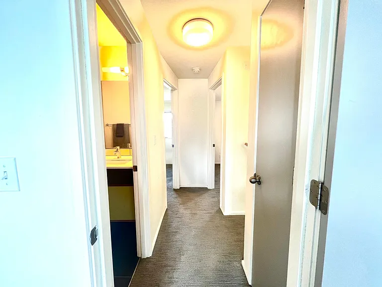 1601 S Main St #C — Photo 12