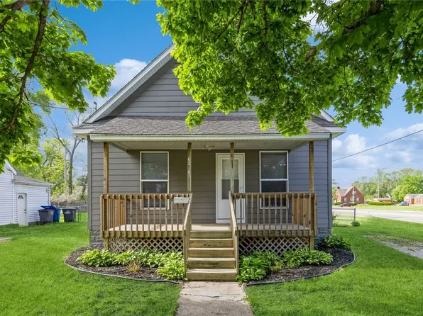 6218 Edwards Ave, Des Moines, IA 50312