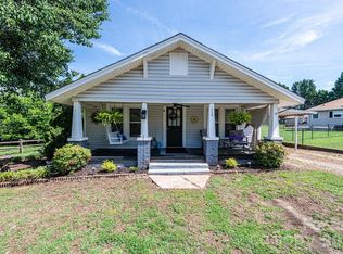 114 Mountain View St, Morganton, NC 28655