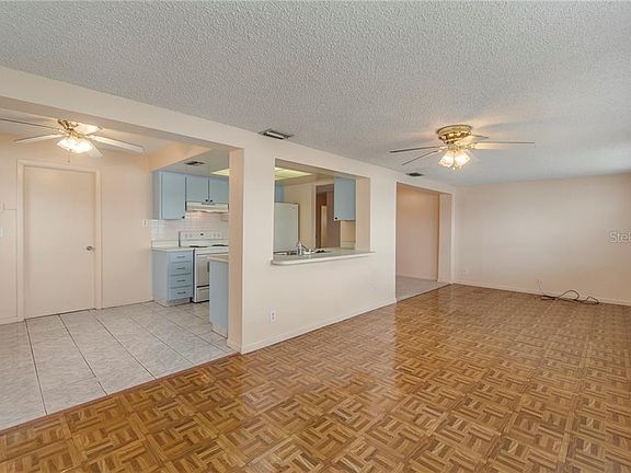 3rd image of 9677 Mainlands Blvd W #1