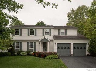 29 Regalwood Dr, Orchard Park, NY 14127