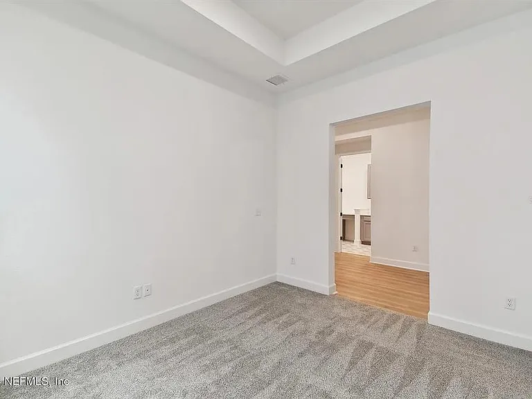 90 Victory Court St — Photo 11