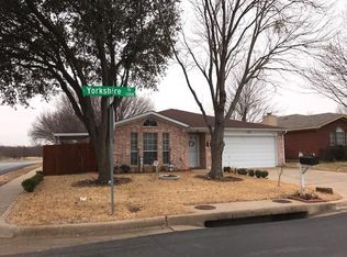 1351 Yorkshire St, Fort Worth, TX 76134