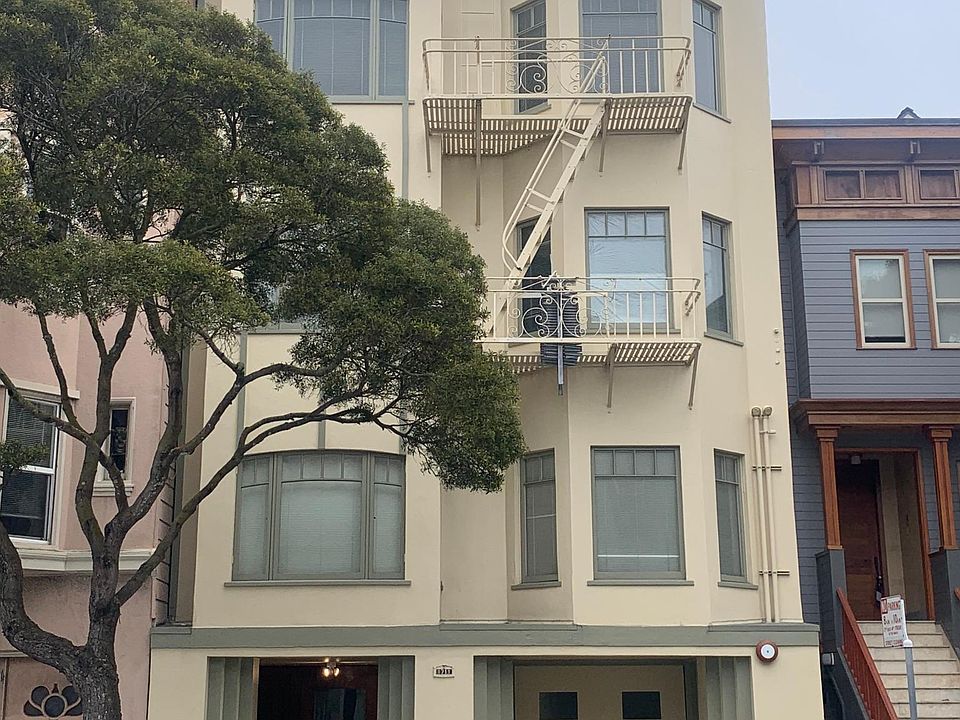 1st image of 1711 Lake St #6